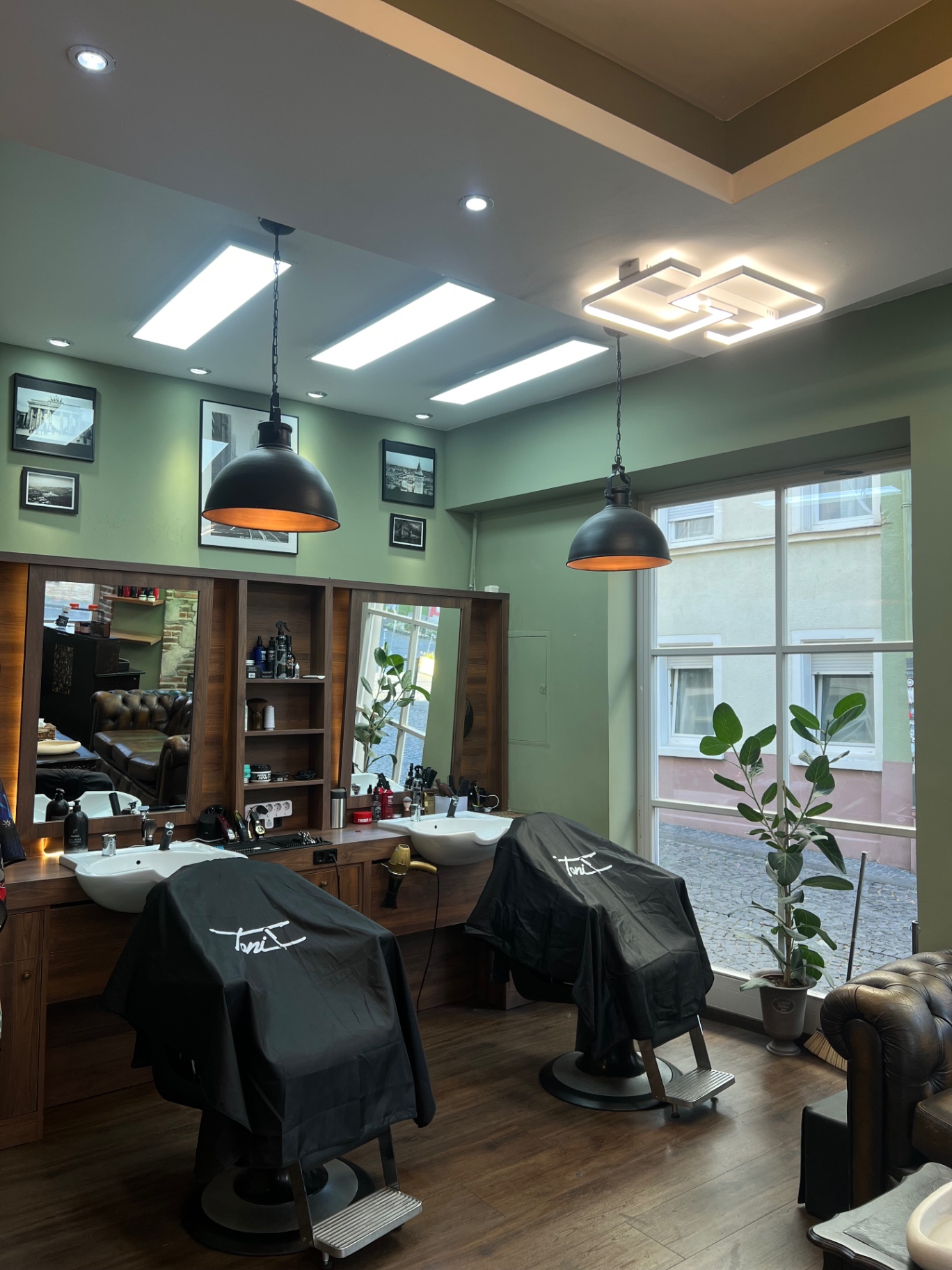 Salon
